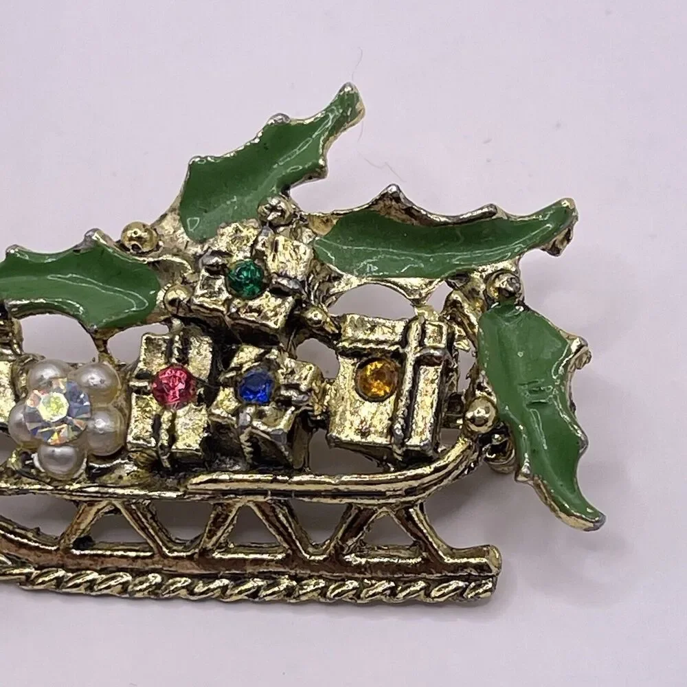 Vintage Christmas Sled Santa's Sleigh Pin Brooch Presents Enamel Rhinestone Gold